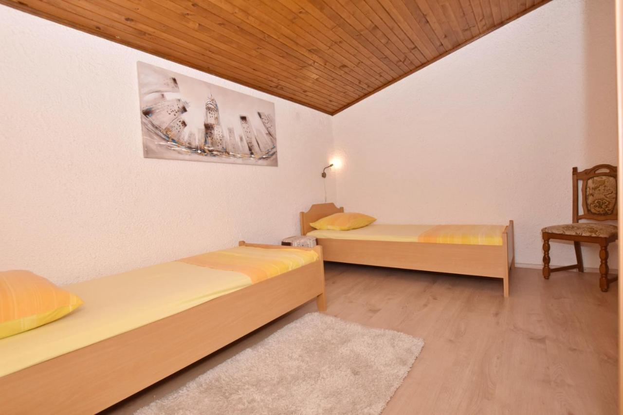 Apartments Mladen Duće 外观 照片